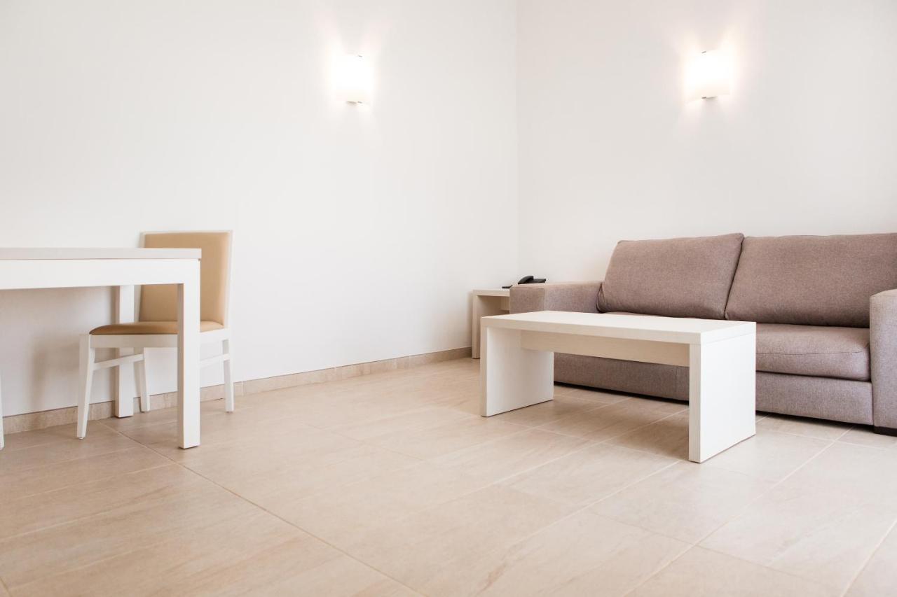 Sagitario Menorca Mar Adults Only Lejlighedshotel Cala en Bosc Eksteriør billede