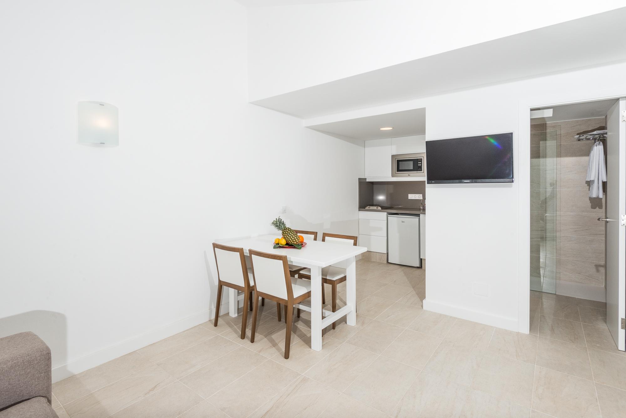 Sagitario Menorca Mar Adults Only Lejlighedshotel Cala en Bosc Eksteriør billede
