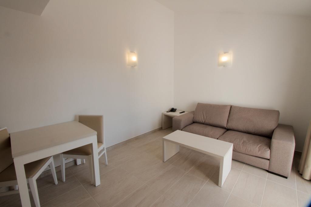 Sagitario Menorca Mar Adults Only Lejlighedshotel Cala en Bosc Værelse billede