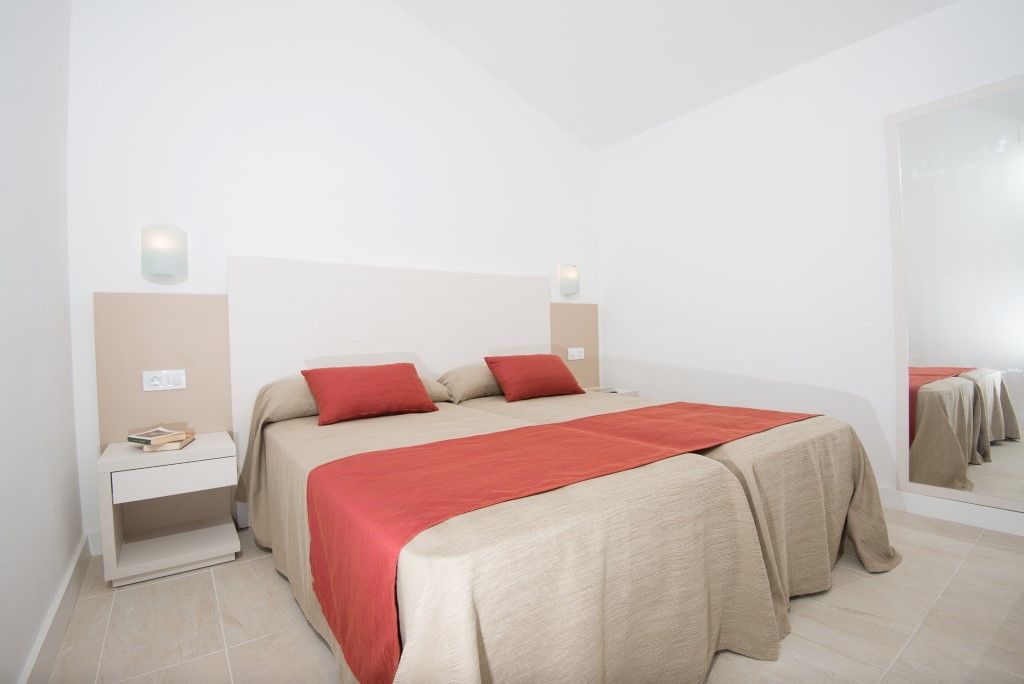 Sagitario Menorca Mar Adults Only Lejlighedshotel Cala en Bosc Eksteriør billede
