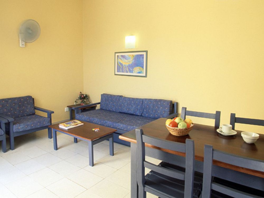 Sagitario Menorca Mar Adults Only Lejlighedshotel Cala en Bosc Eksteriør billede